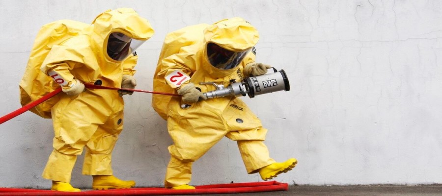 نجات از مرگ در حفاری گنج: بهترین لباس‌ ضد گاز برای سیانور، سیانید و تونل‌های خطرناک